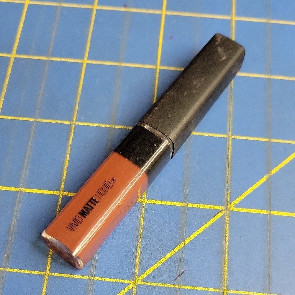 Vivid Matte Liquid Lipstick 37 Coffee Buzz New